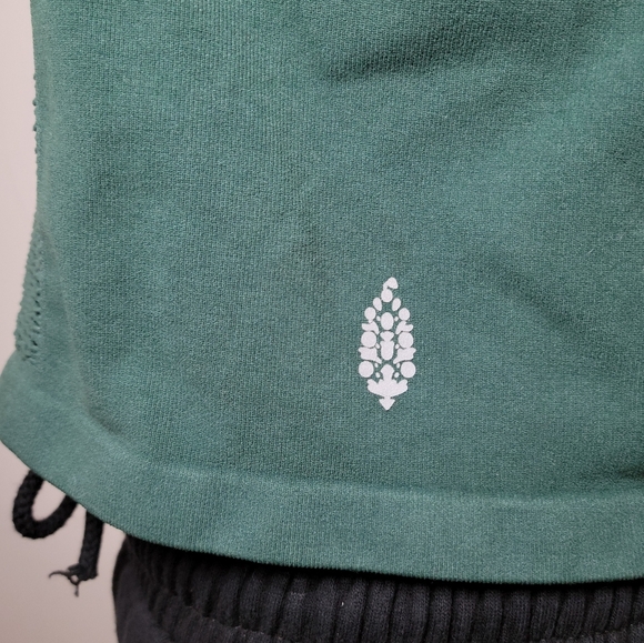 Free People Movement Green Mesh Tank Top Size Medium/Large - Picture 2 of 5